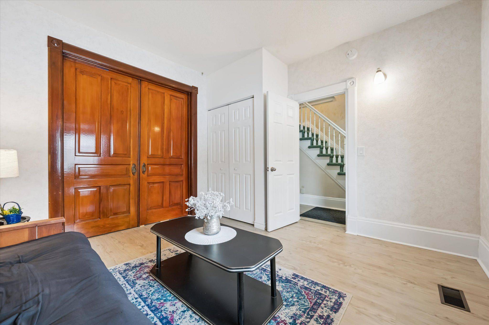 Kitchener, ON N2G 2A5,36 Linden AVE