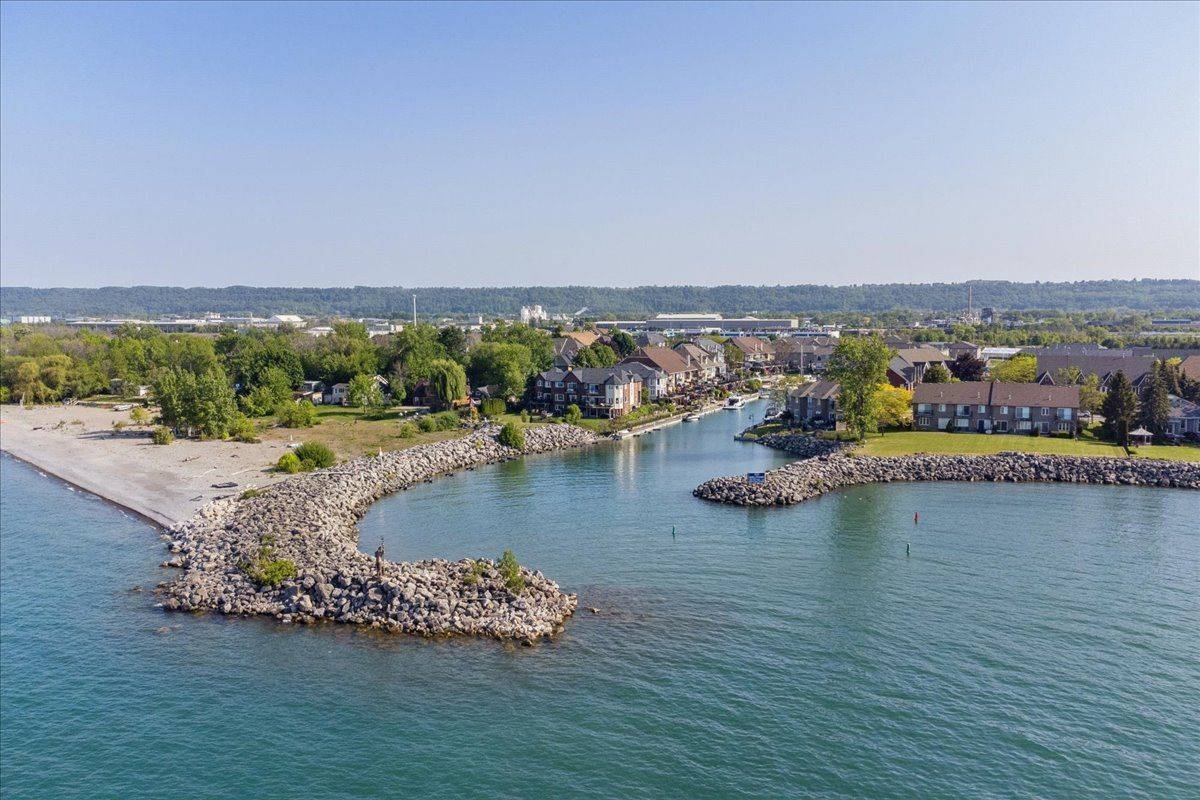 Hamilton, ON L8E 4Z7,44 Sunvale PL