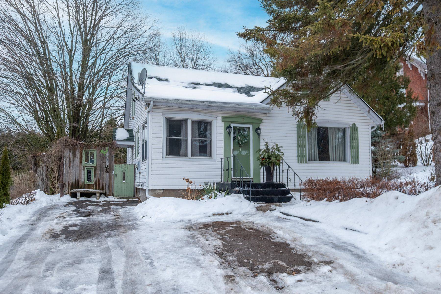 12 Platt ST W, Brighton, ON K0K 1H0