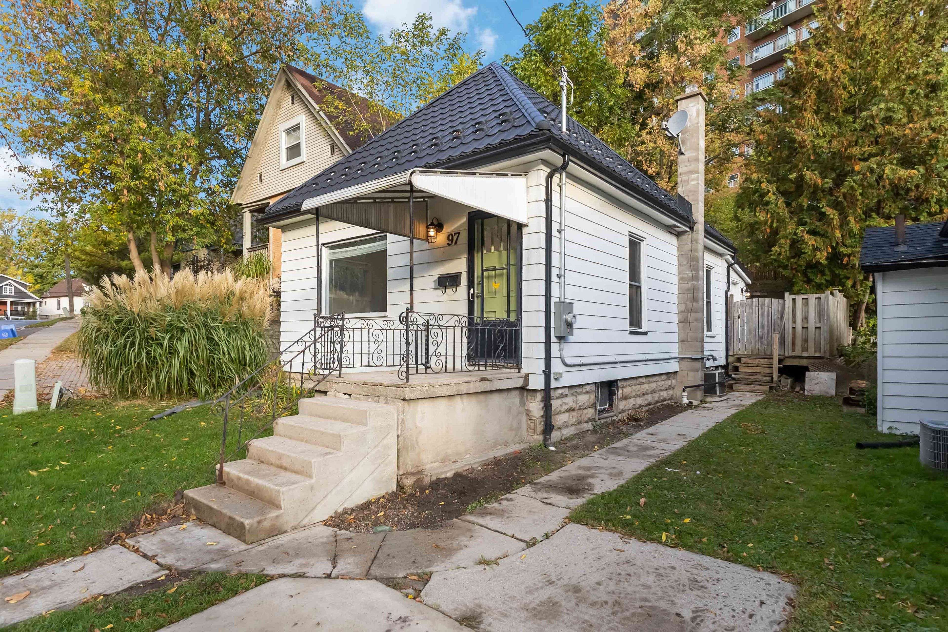 London North, ON N6H 1C3,97 Walnut ST