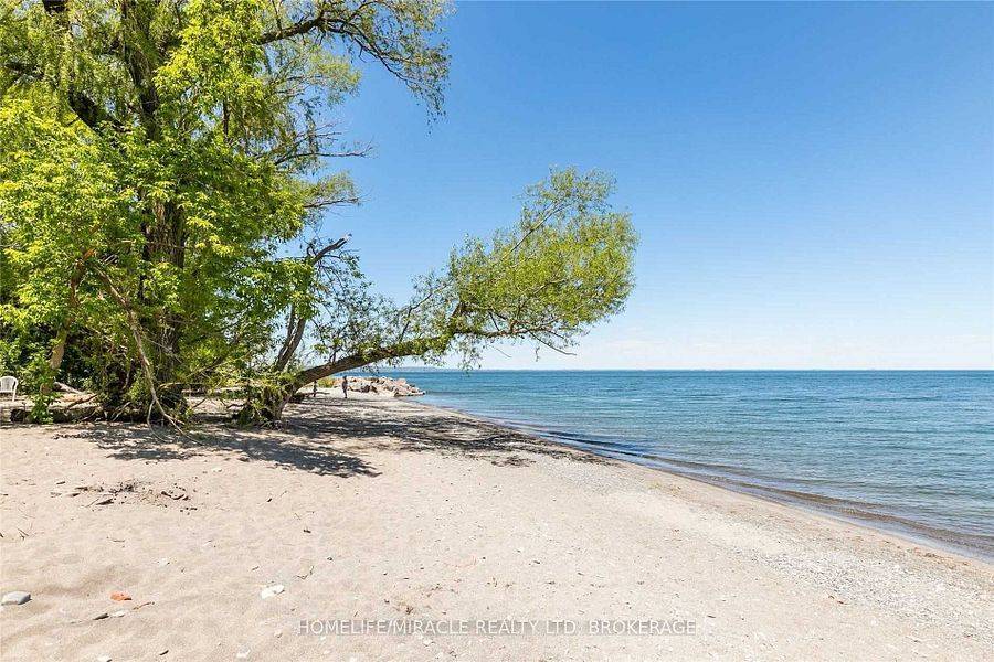 Hamilton, ON L8E 0K4,115 Shoreview PL #5