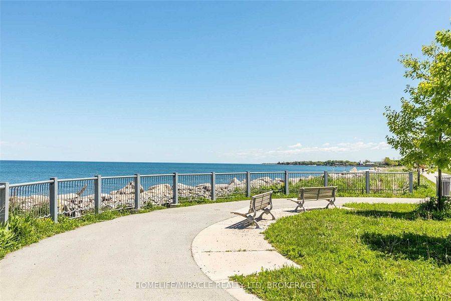 Hamilton, ON L8E 0K4,115 Shoreview PL #5