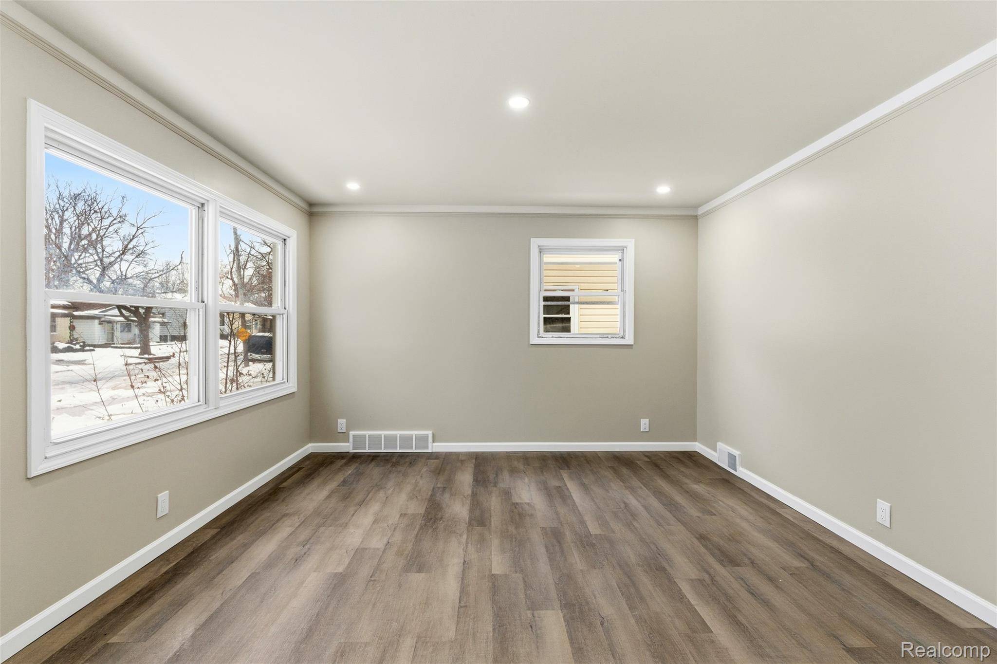 Detroit, MI 48219,16221 Wormer ST