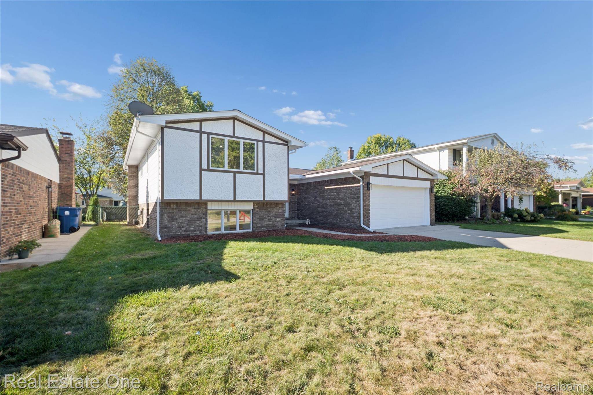 Canton, MI 48187,43051 Fernwood Street