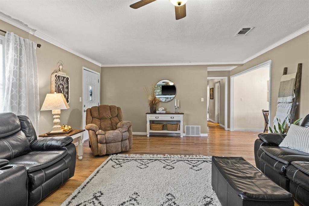 Mount Vernon, TX 75457,751 NW County Road 1010