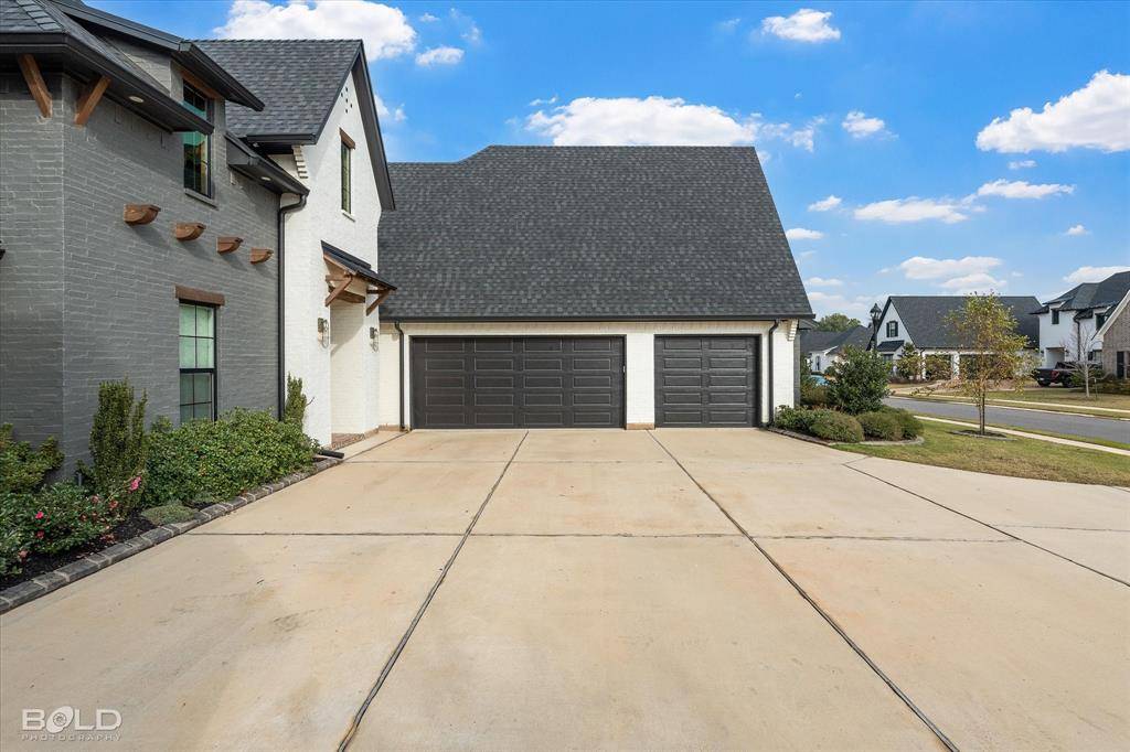 Bossier City, LA 71111,167 N Canal Drive