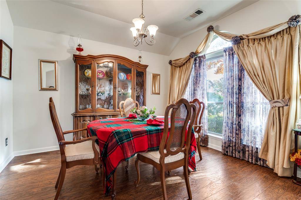 Dallas, TX 75237,2823 Traildust Drive