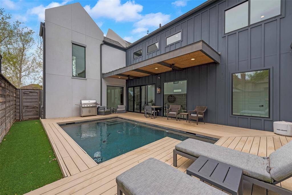 Dallas, TX 75214,6443 Kenwood Avenue