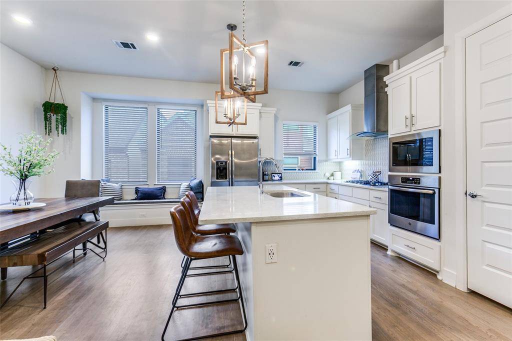 Dallas, TX 75231,8209 Laflin Lane