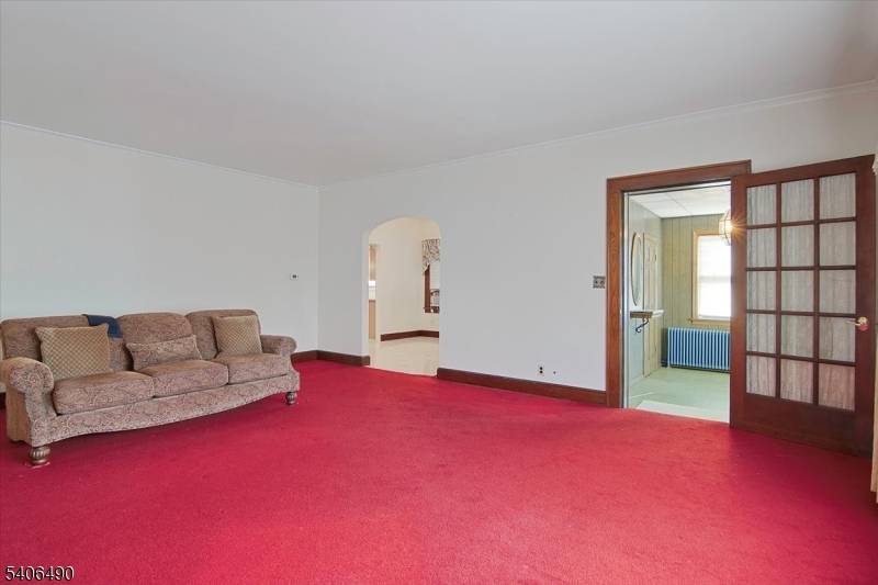 Clifton City, NJ 07013,124 Colfax Ave