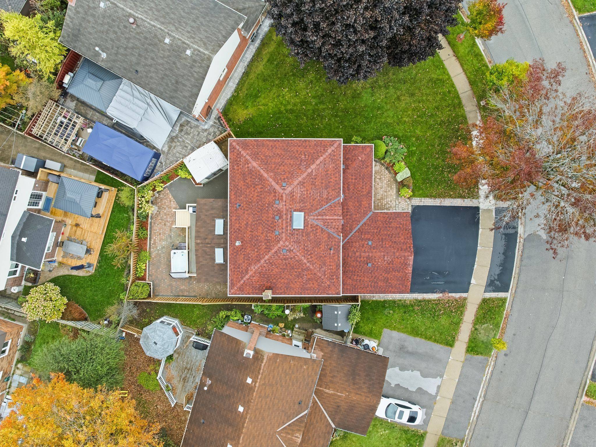 Ajax, ON L1S 7B7,86 Rollo DR