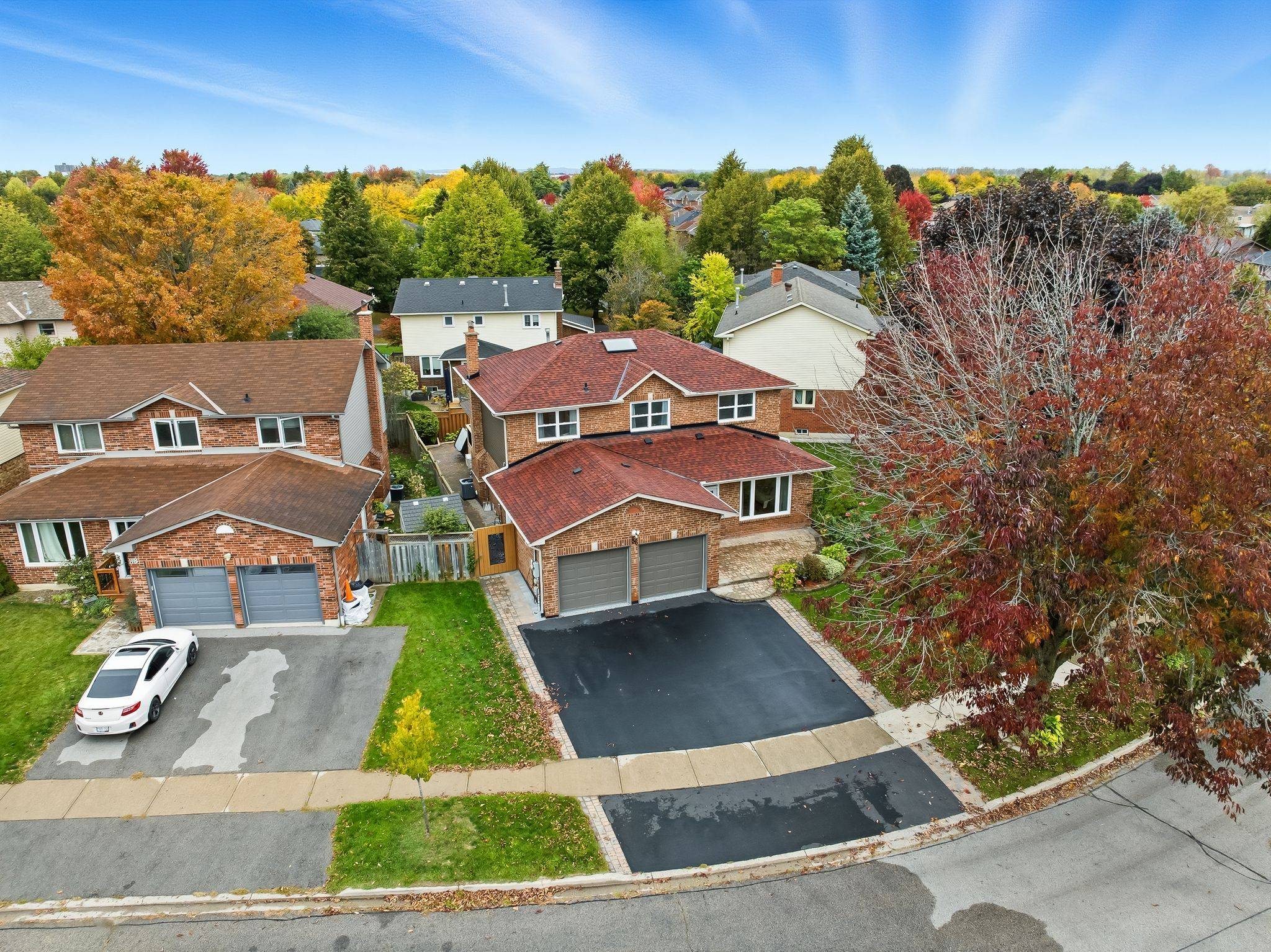 Ajax, ON L1S 7B7,86 Rollo DR