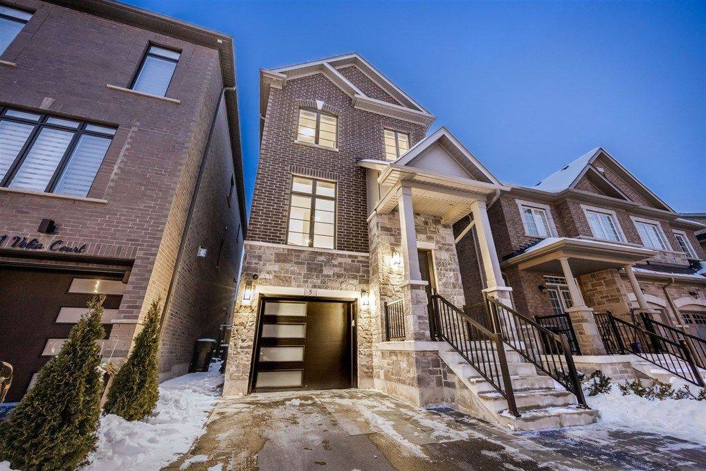 Vaughan, ON L4H 4S5,5 Velia CT