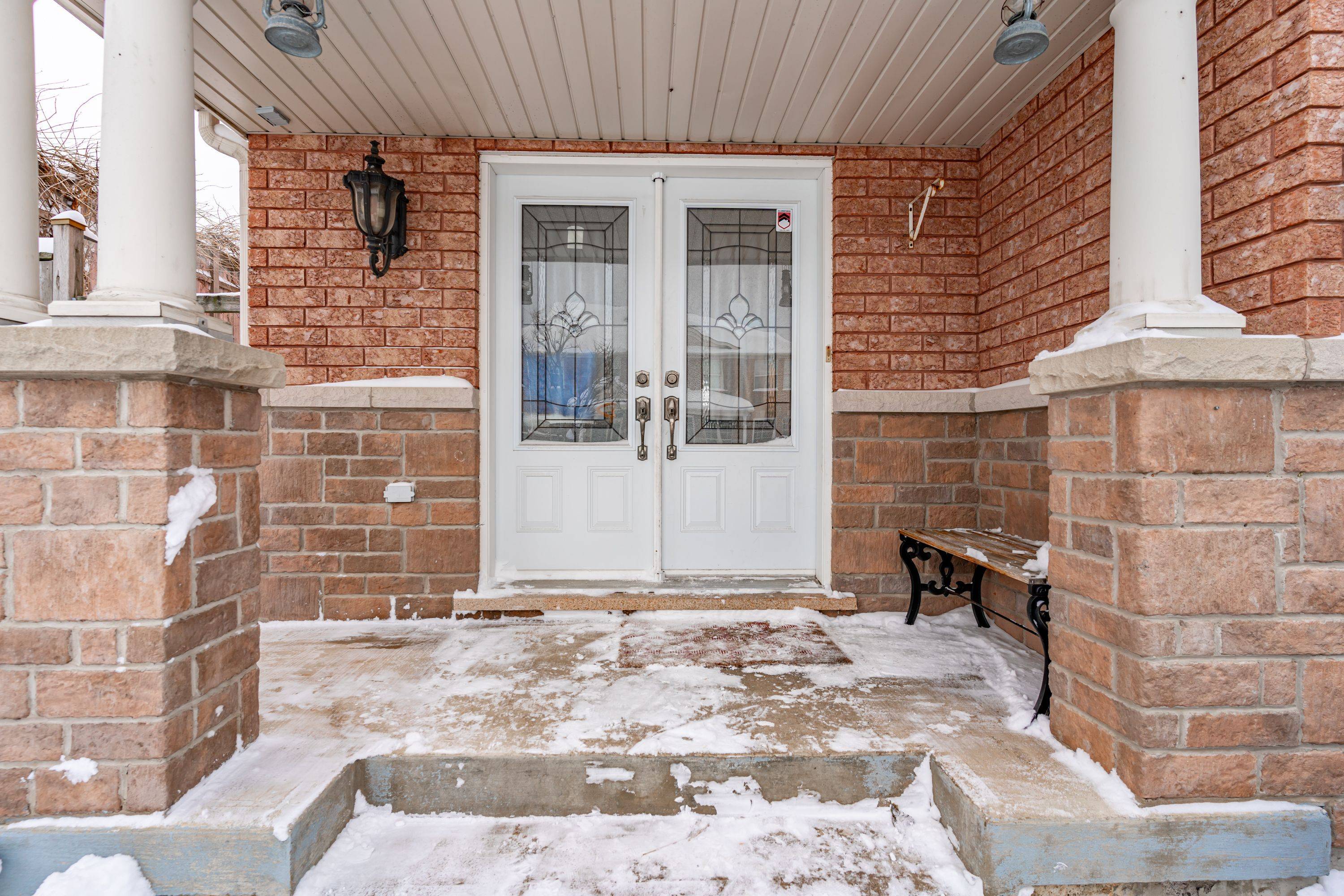 Brampton, ON L6S 6L3,2 Zimmer ST