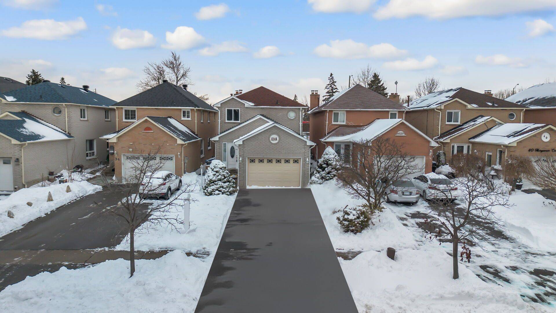 Brampton, ON L6W 4E7,36 Merganser CRES