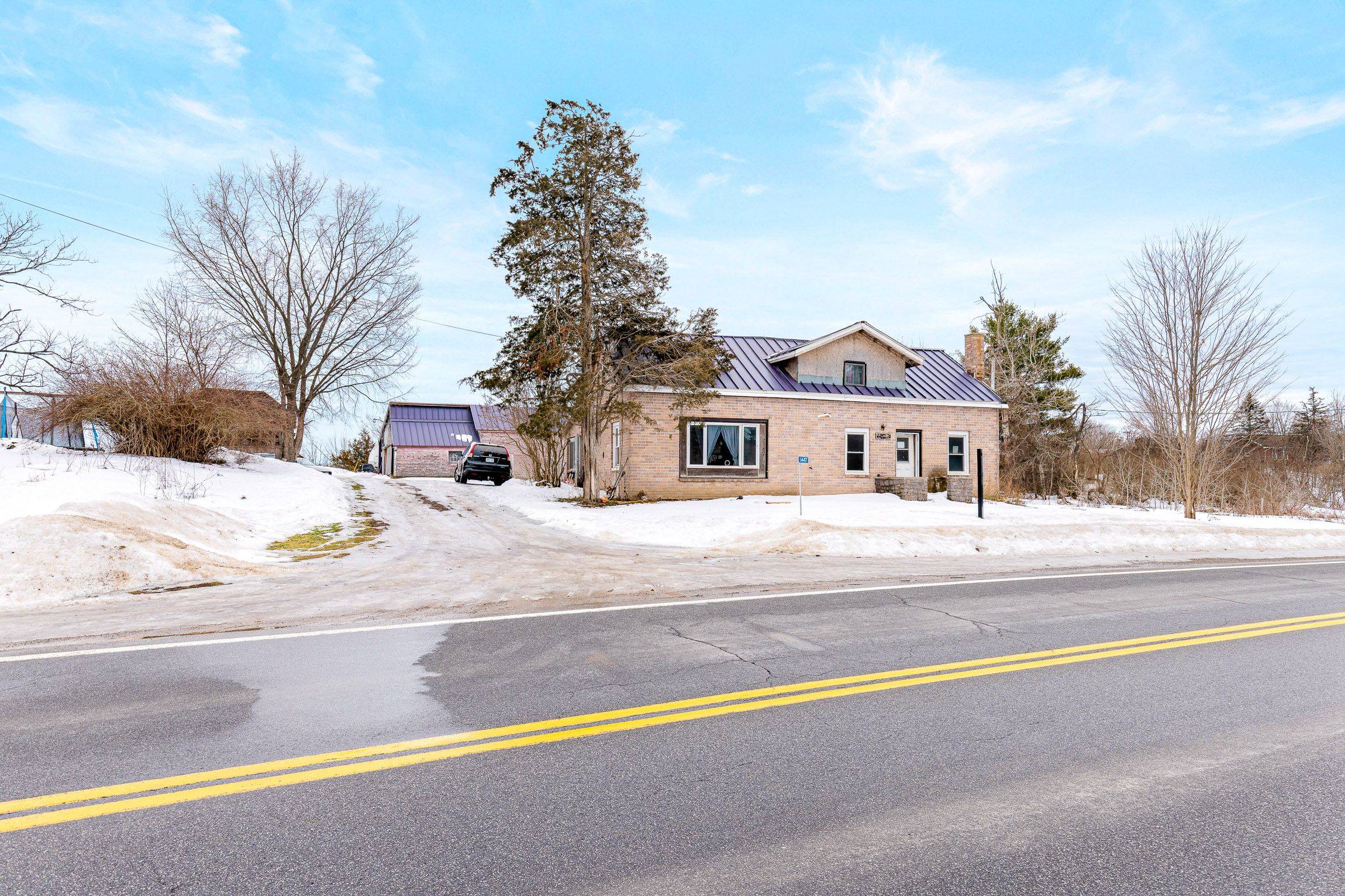 Front Of Yonge, ON K0E 1R0,1447 County 2 RD