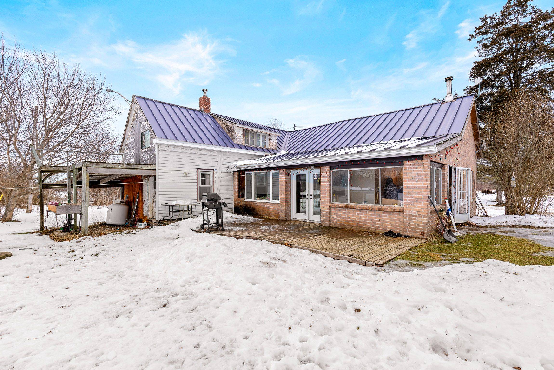 Front Of Yonge, ON K0E 1R0,1447 County 2 RD