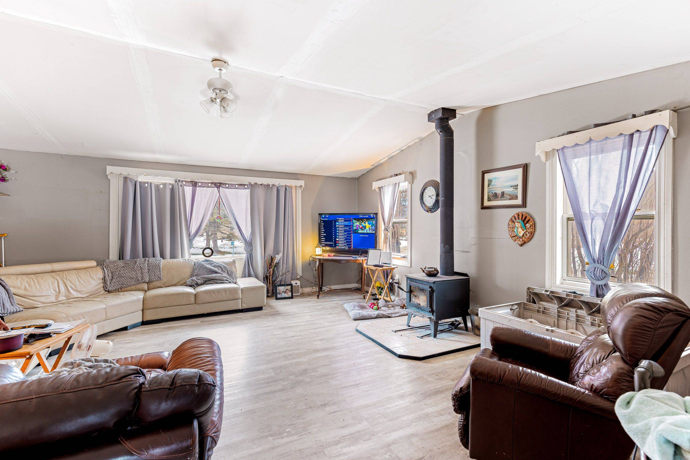 Front Of Yonge, ON K0E 1R0,1447 County 2 RD