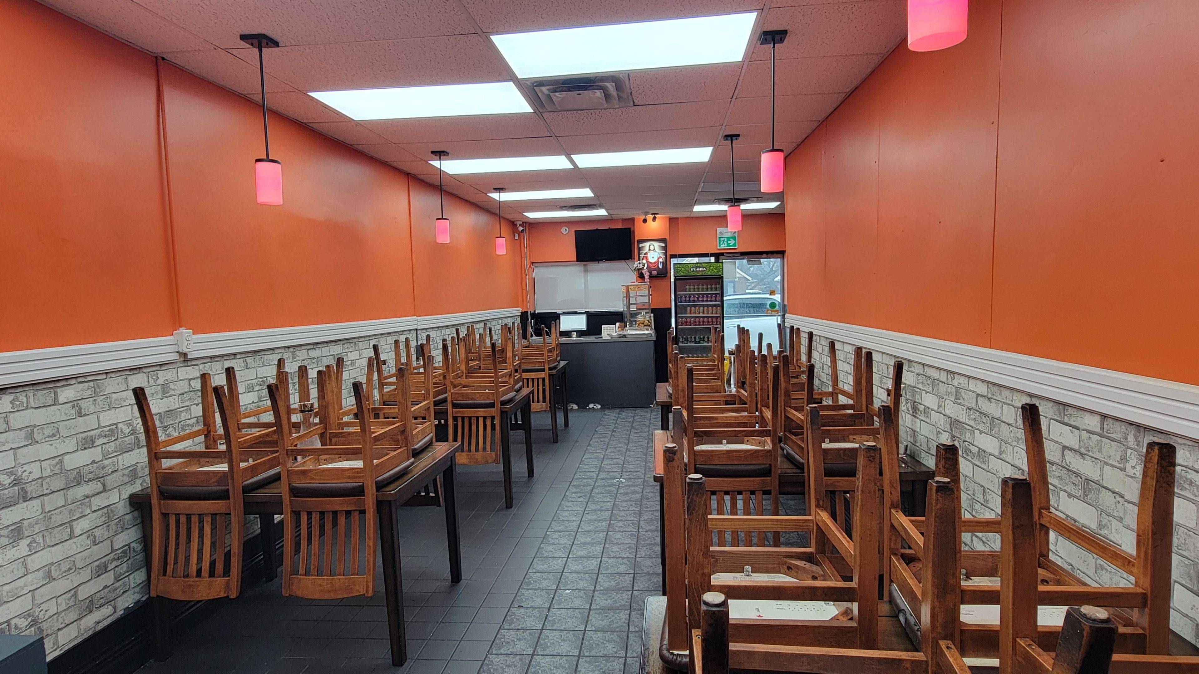 London East, ON N5Y 3K7,1016 Oxford ST E