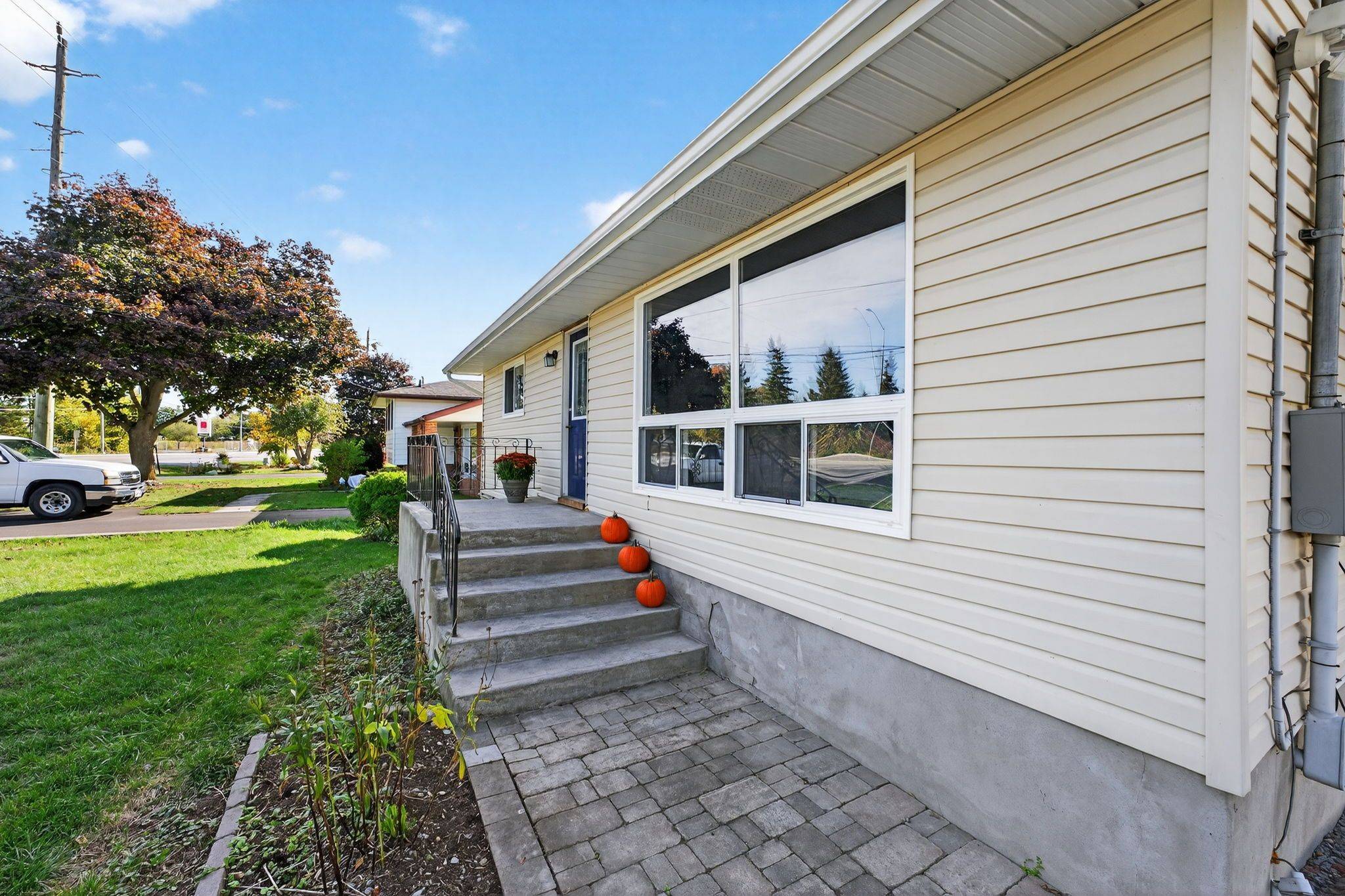 Kingston, ON K7L 4V2,3007 Princess ST