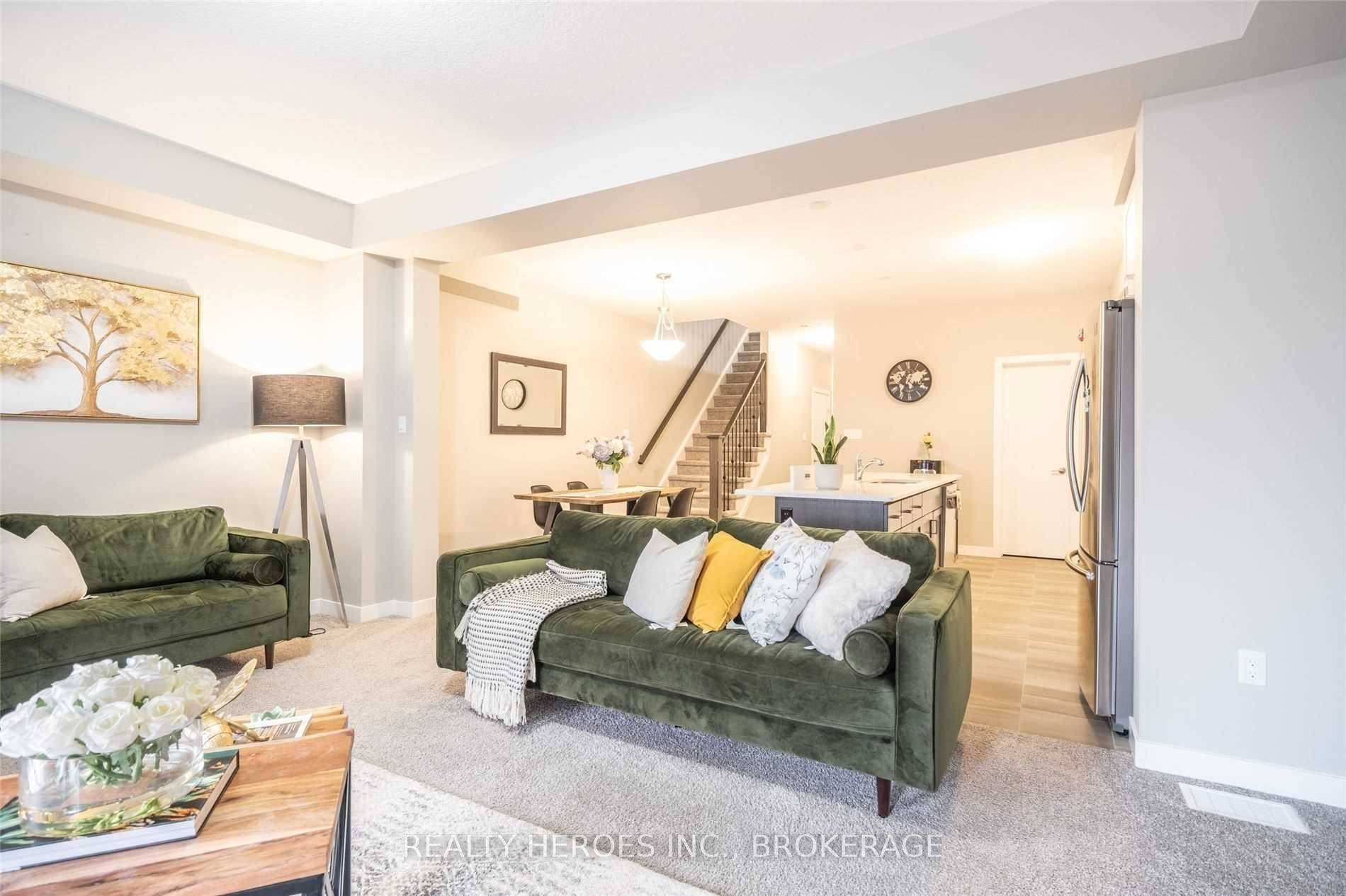 Kitchener, ON N2R 0P2,915 Robert Ferrie DR