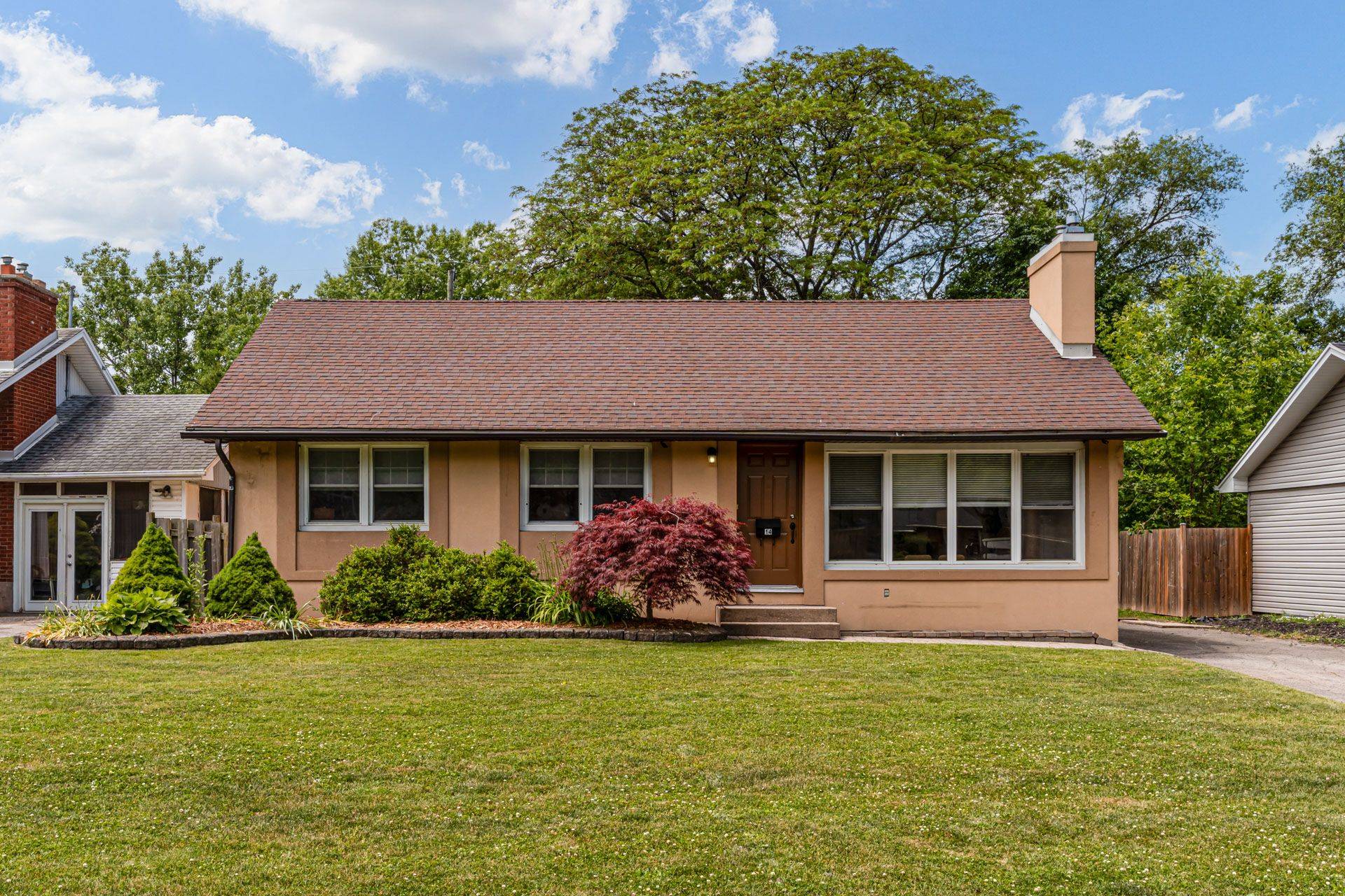 St. Catharines, ON L2T 3G1,14 Caroline ST