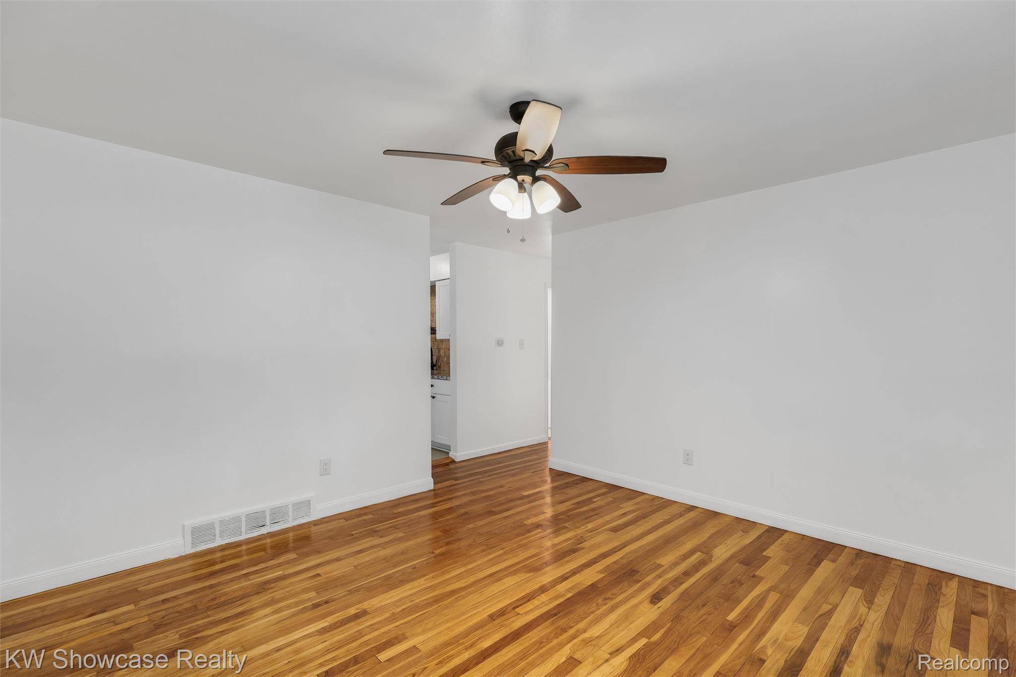 Westland, MI 48186,32116 Palmer RD