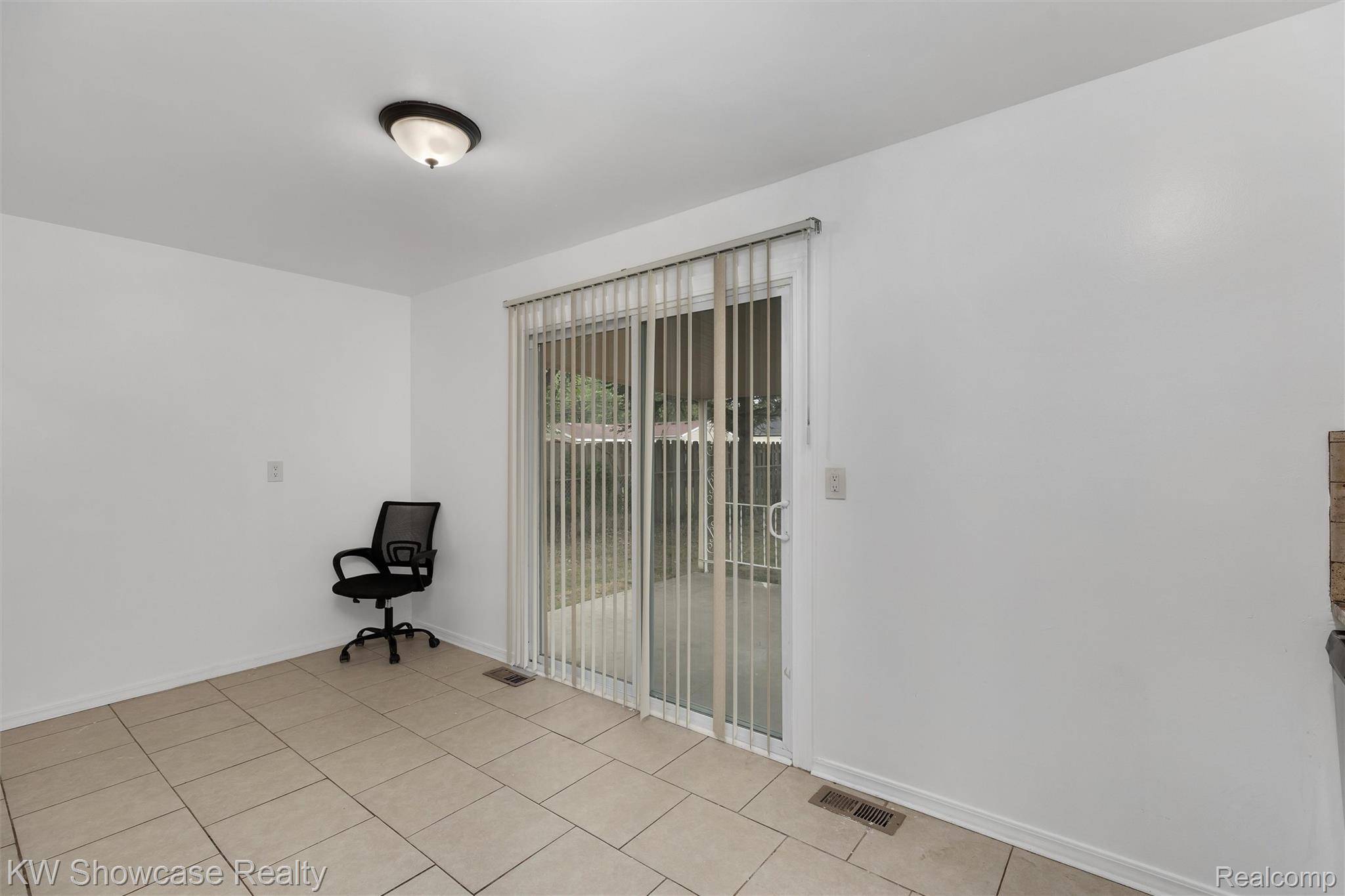 Westland, MI 48186,32116 Palmer RD