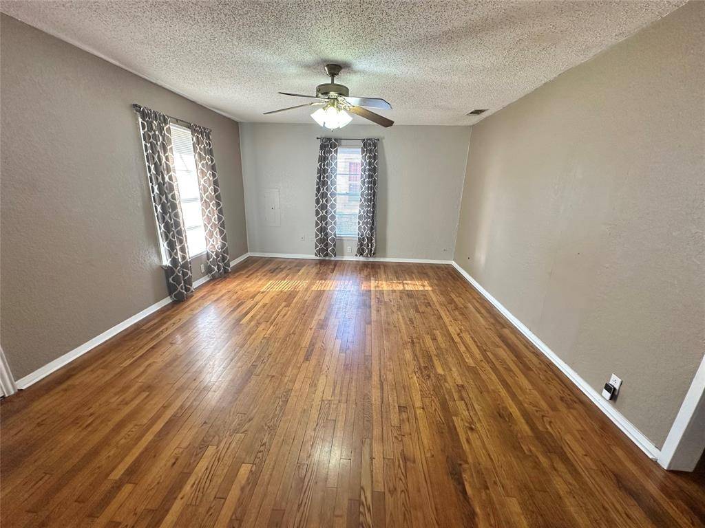 Cleburne, TX 76033,418 Marengo Street