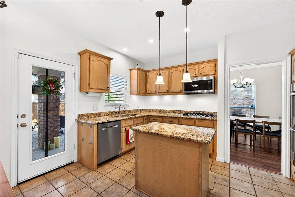 Grapevine, TX 76051,1804 Hunters Ridge Drive