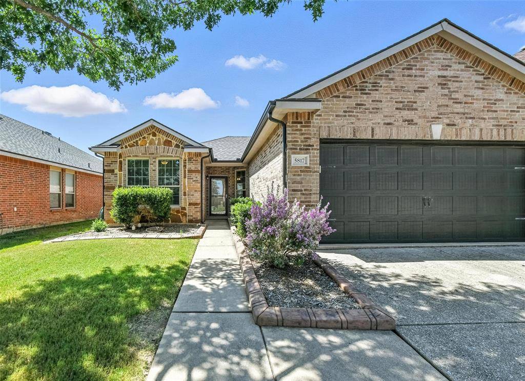 Fort Worth, TX 76179,5817 Deck House Road