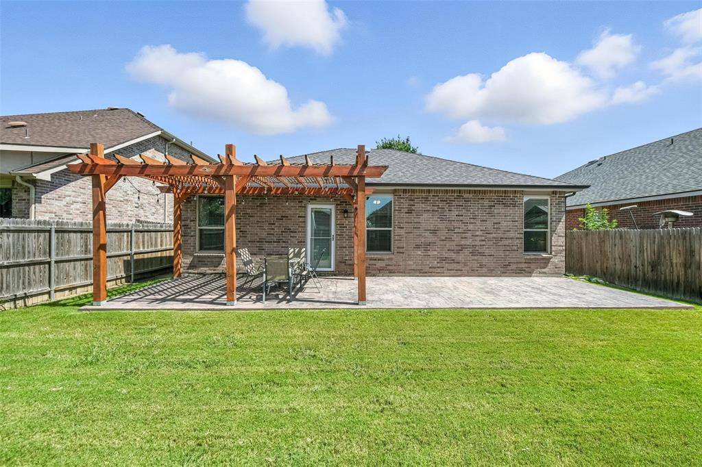 Fort Worth, TX 76179,5817 Deck House Road