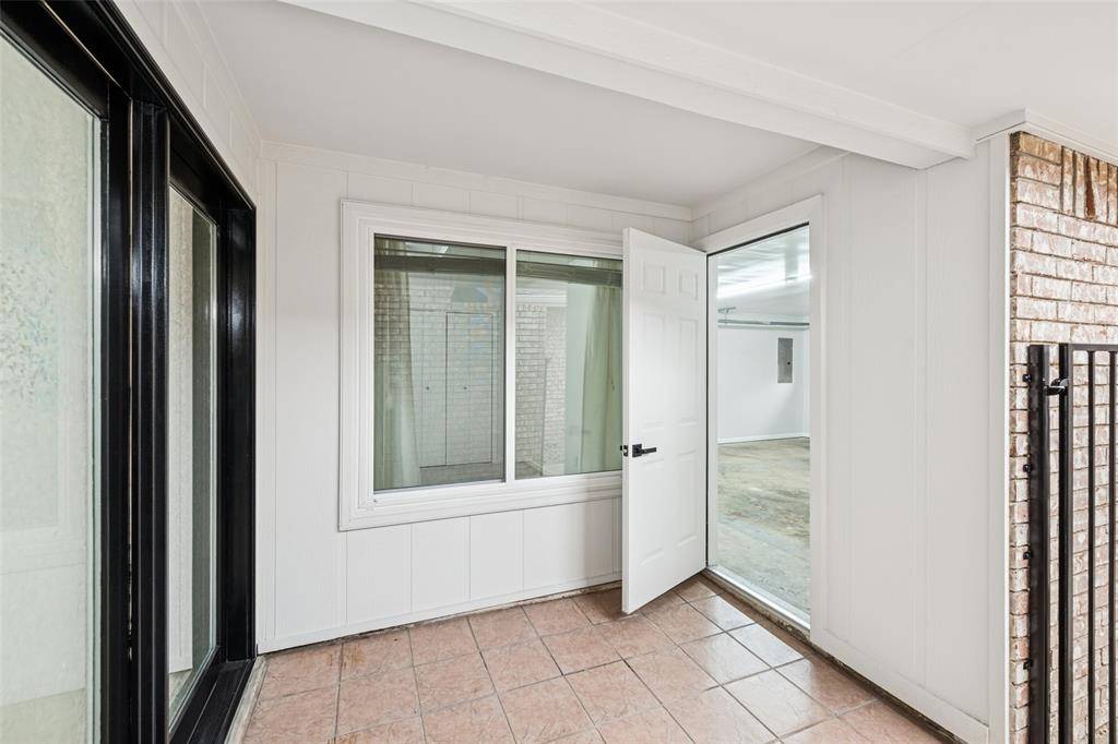 Bedford, TX 76021,930 Shady Creek Lane