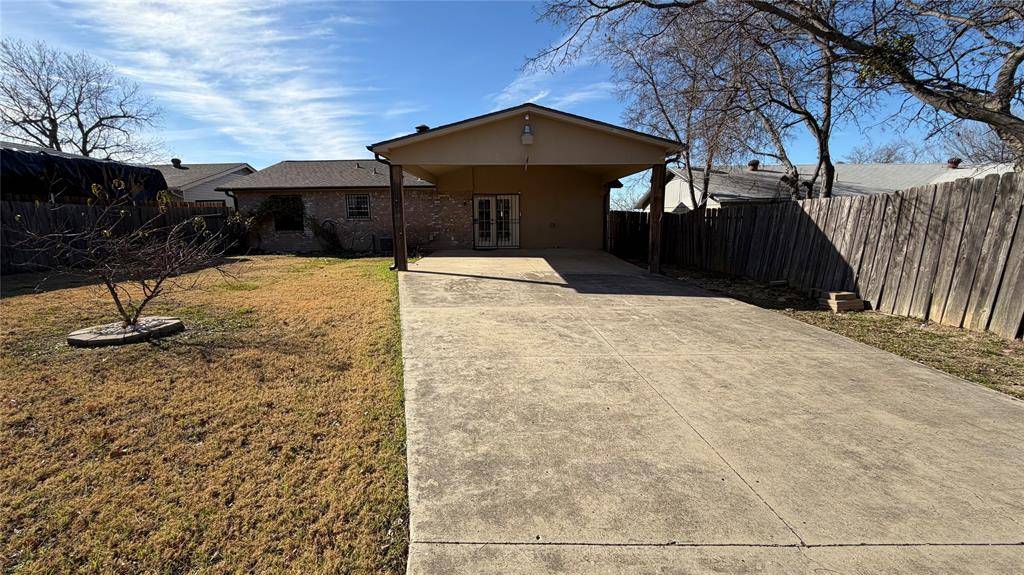 Dallas, TX 75211,624 Botany Bay Drive