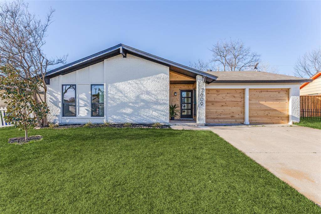 Watauga, TX 76148,7609 Walnuthill Court