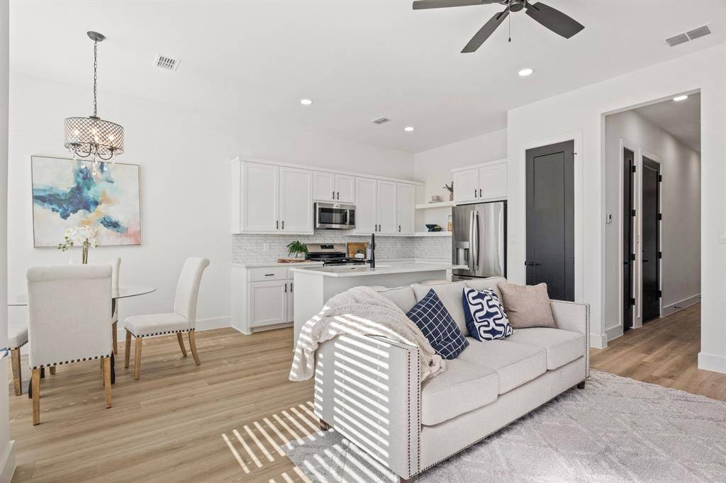 Mount Pleasant, TX 75455,196 W 17th Street