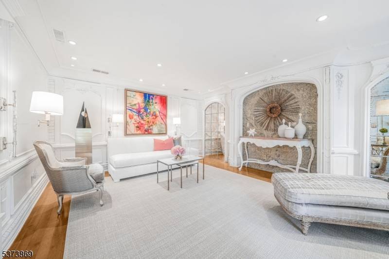 Montville Twp., NJ 07045,22 Fawn Drive