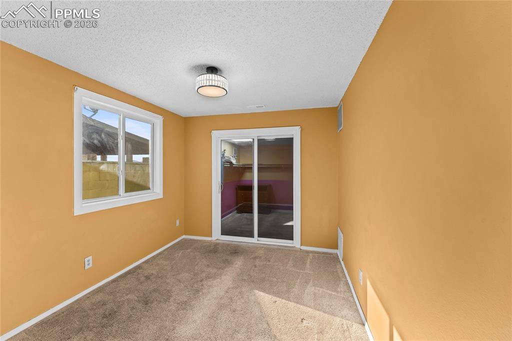 Colorado Springs, CO 80916,3450 Post Oak DR