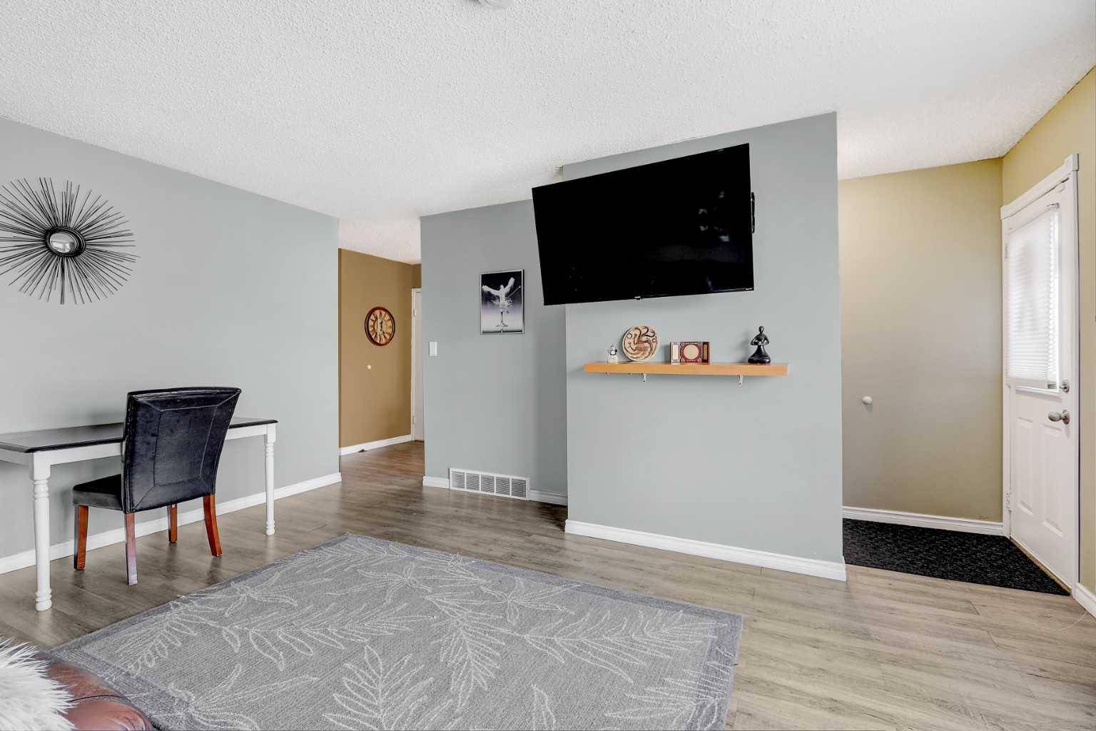 Grande Prairie, AB T8V5C2,12129 94a ST