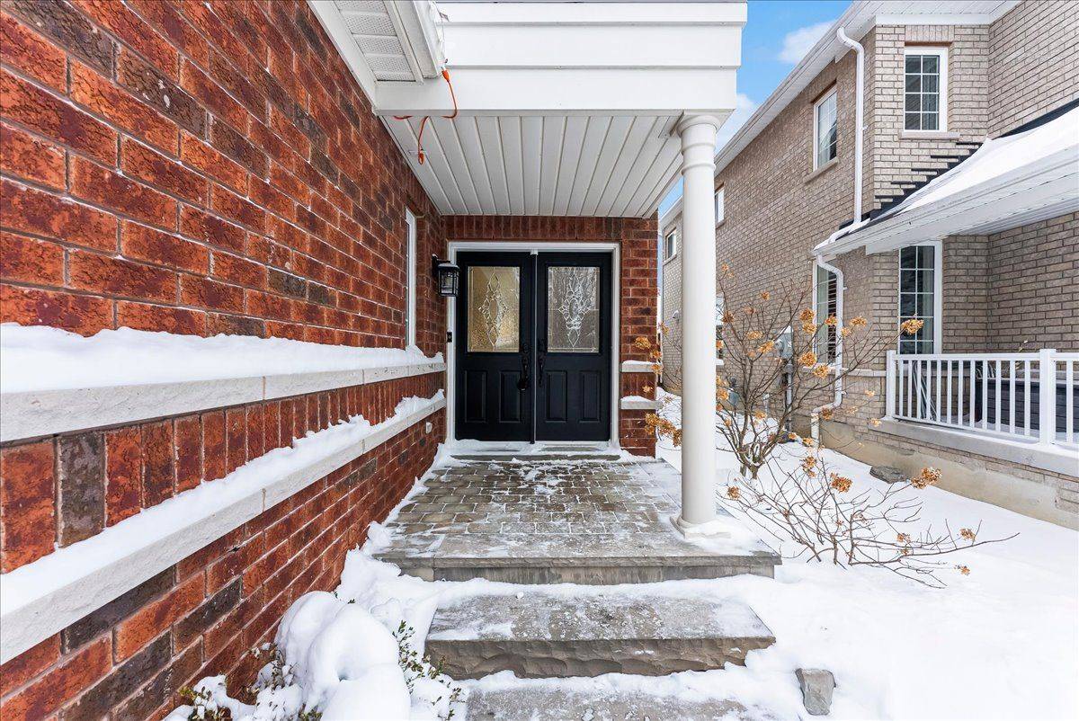 Whitby, ON L1M 2M3,7 Princeton CT