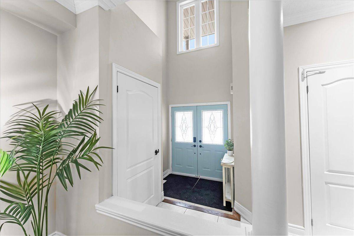 Whitby, ON L1M 2M3,7 Princeton CT