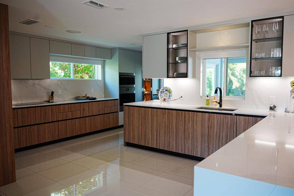 Hollywood, FL 33019,1017 Lincoln St