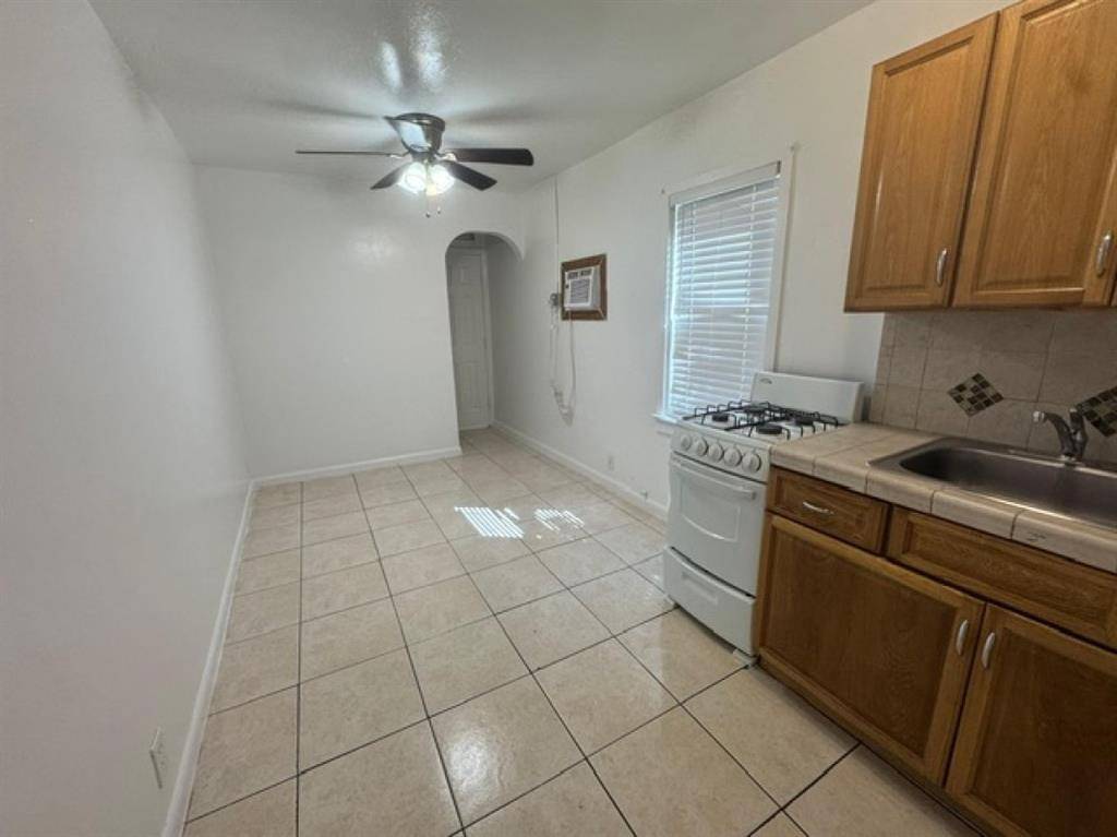 Hollywood, FL 33020,1822 Dixieanna St #14