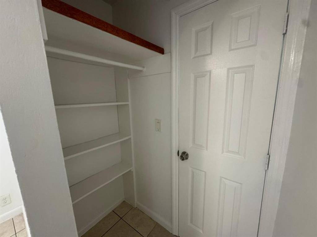 Hollywood, FL 33020,1822 Dixieanna St #14