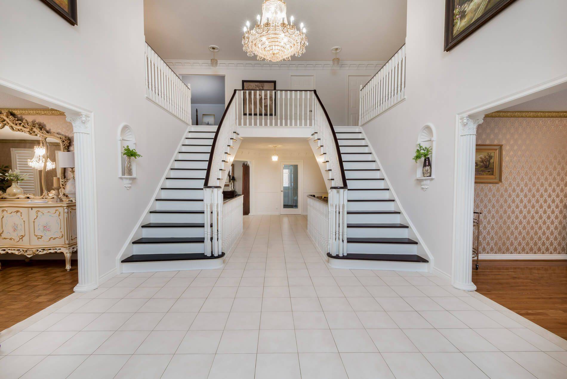 Vaughan, ON L4L 8J7,1 Radley ST