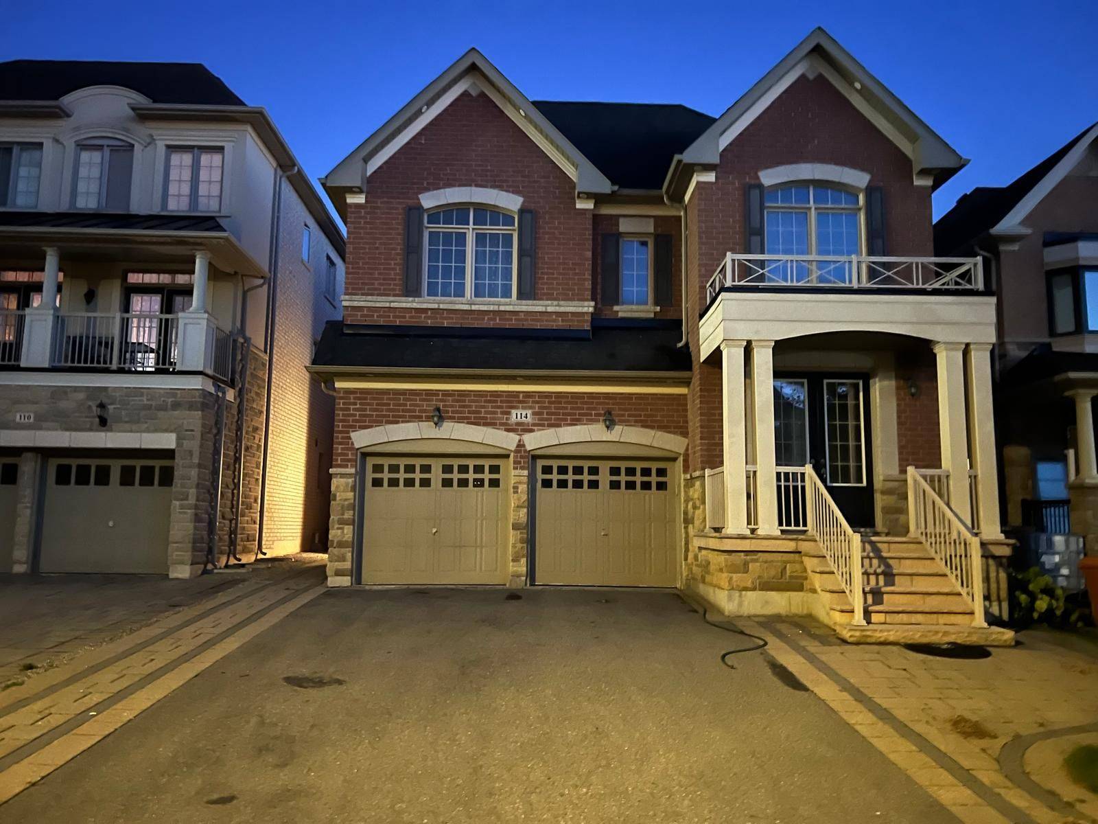 Vaughan, ON L4L 1A6,114 Garyscholl RD #Upper