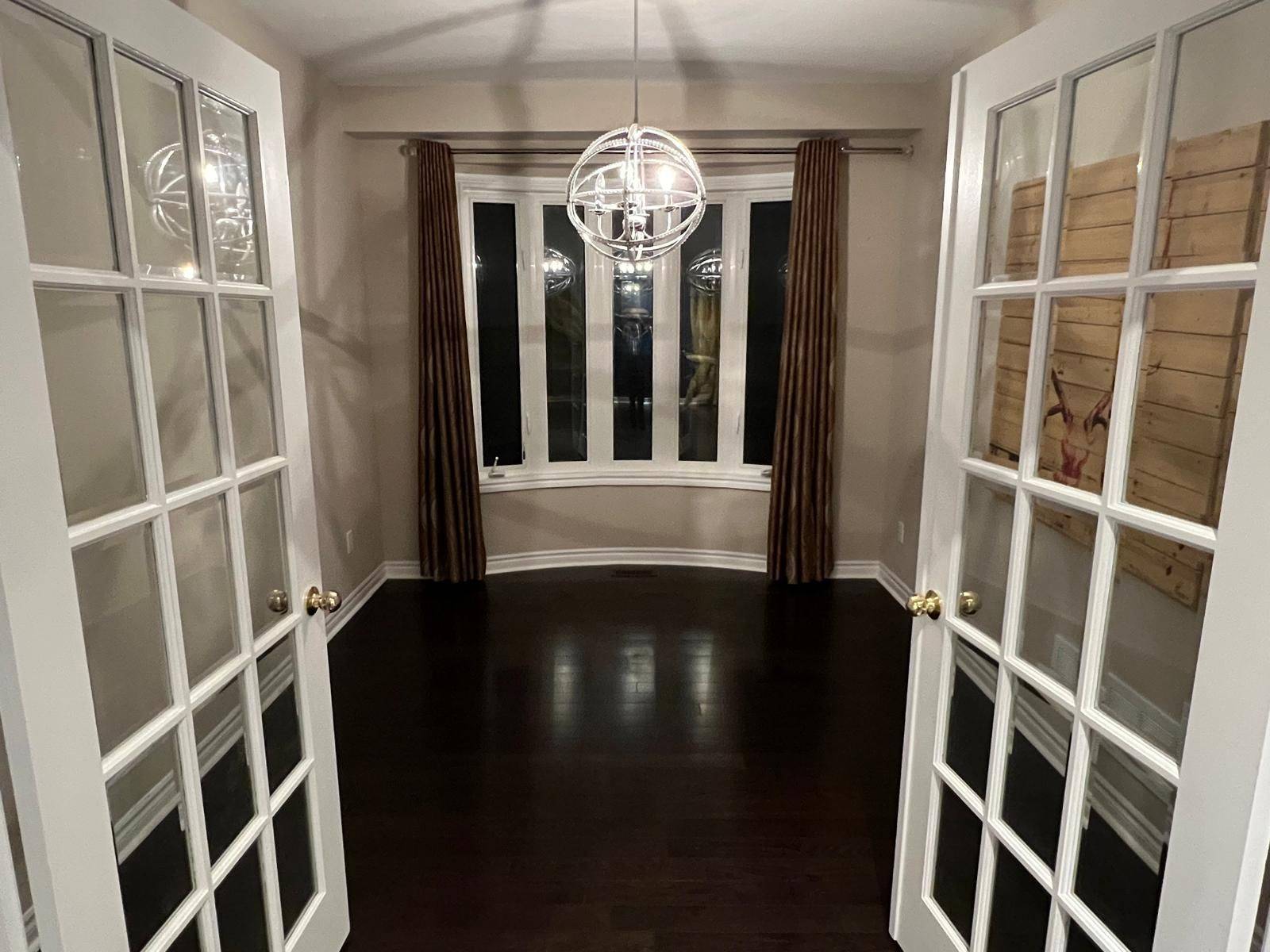 Vaughan, ON L4L 1A6,114 Garyscholl RD #Upper