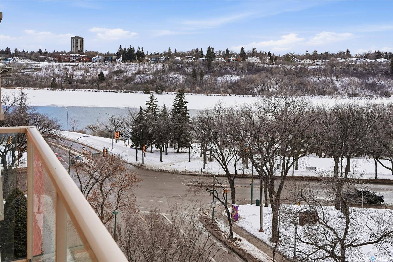 Saskatoon, SK S7K 0G8,902 Spadina CRESCENT E #702