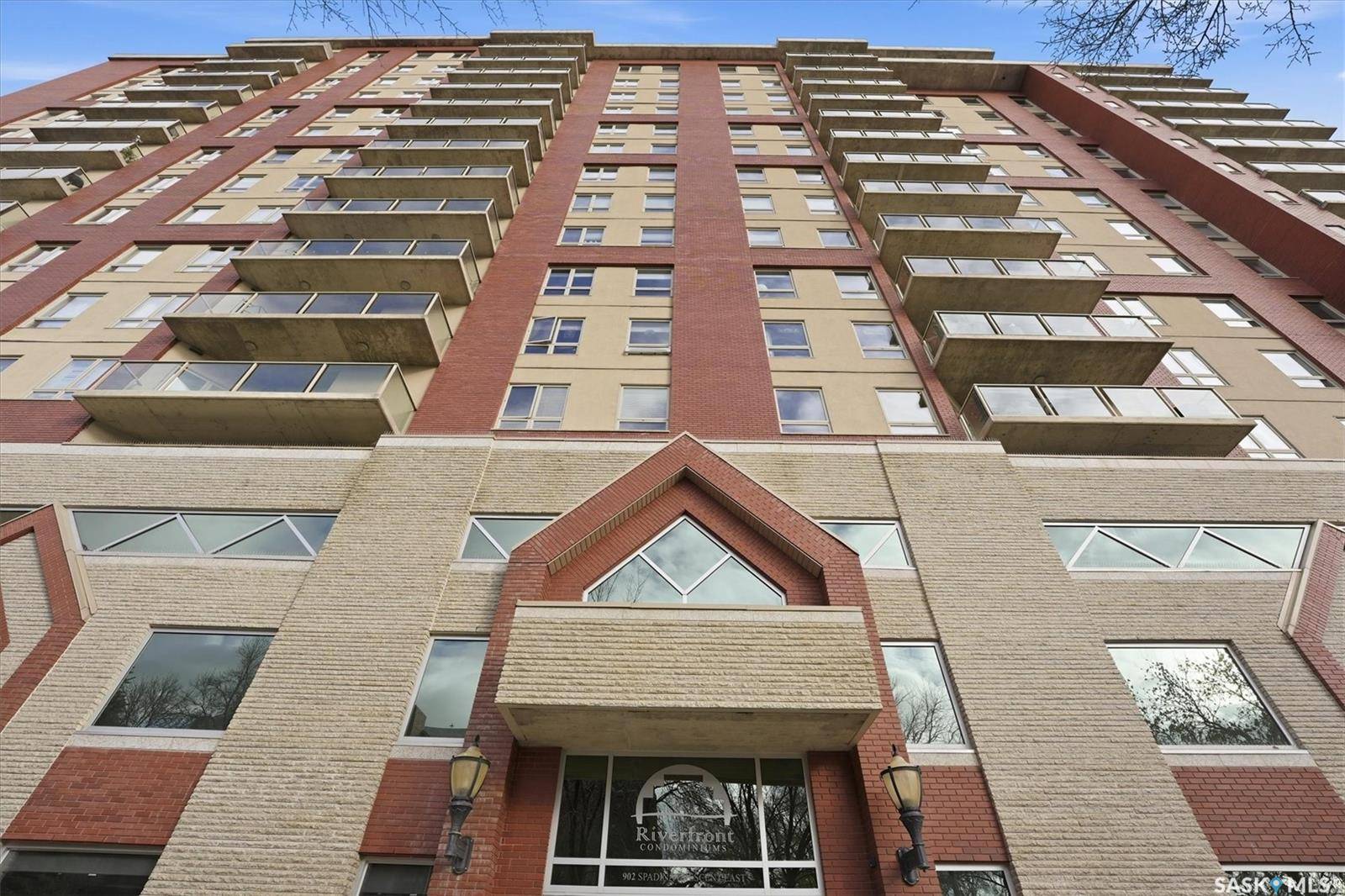 Saskatoon, SK S7K 0G8,902 Spadina CRESCENT E #702
