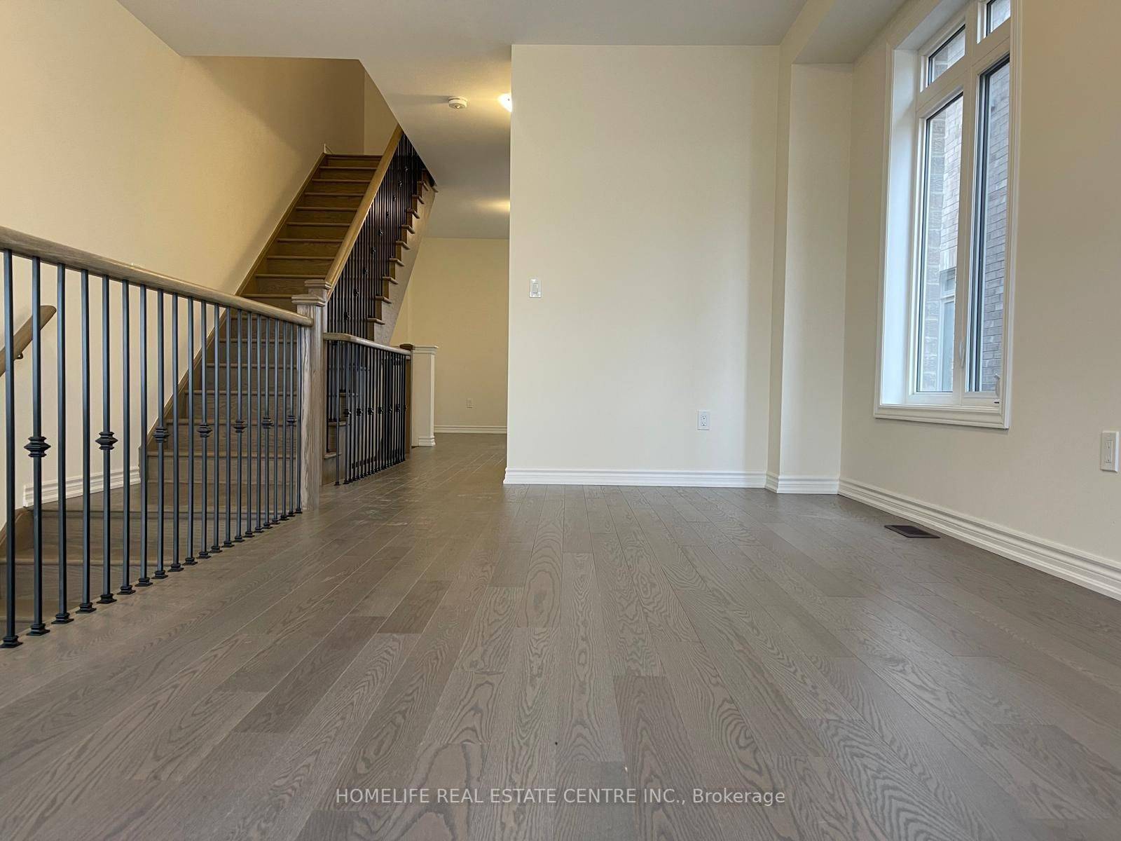 Brampton, ON L6R 4E4,359 Inspire BLVD